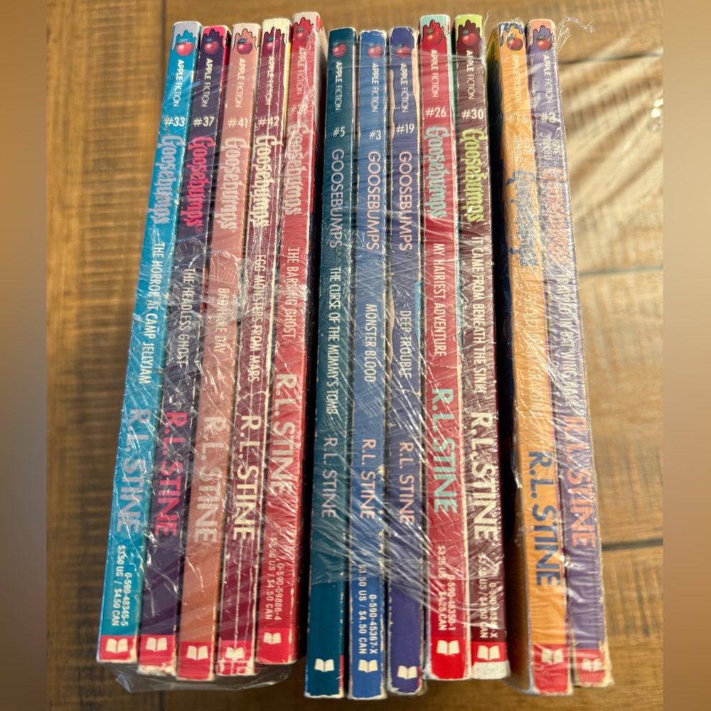 Goosebumps Book Set by R.L. Stine - Multicolor